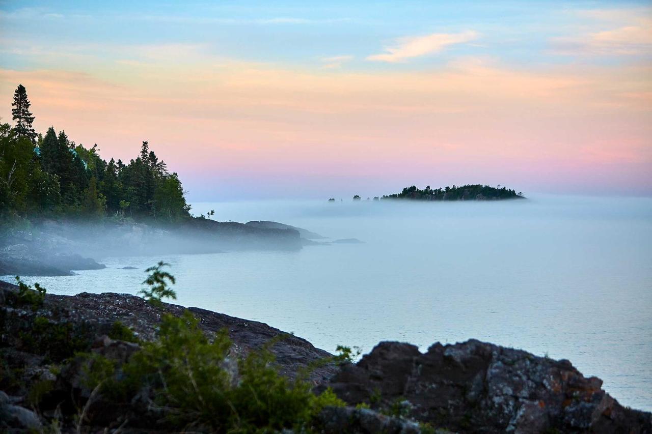 Reflections Cabin On Lake Superior - Near Lutsen Schroeder Exterior photo