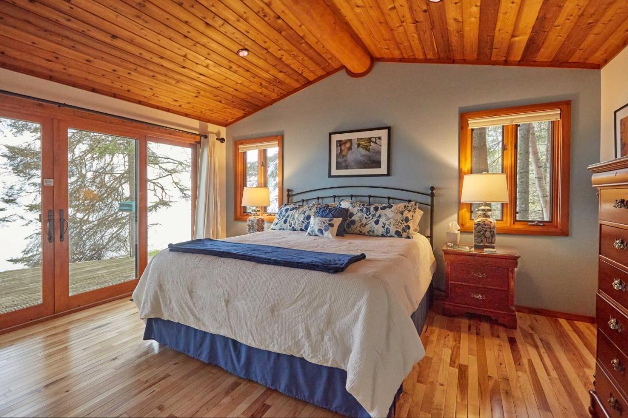 Reflections Cabin On Lake Superior - Near Lutsen Schroeder Exterior photo